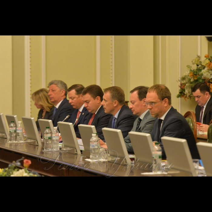 16 квітня 2018 погоджувальна рада у Верховній Раді України. Ірина Луценко, Юрій Бойко, Олег Ляшко, Віктор Бондар, Ярослав Москаленко, Дмитро Андрієвський, Сергій Власенко.