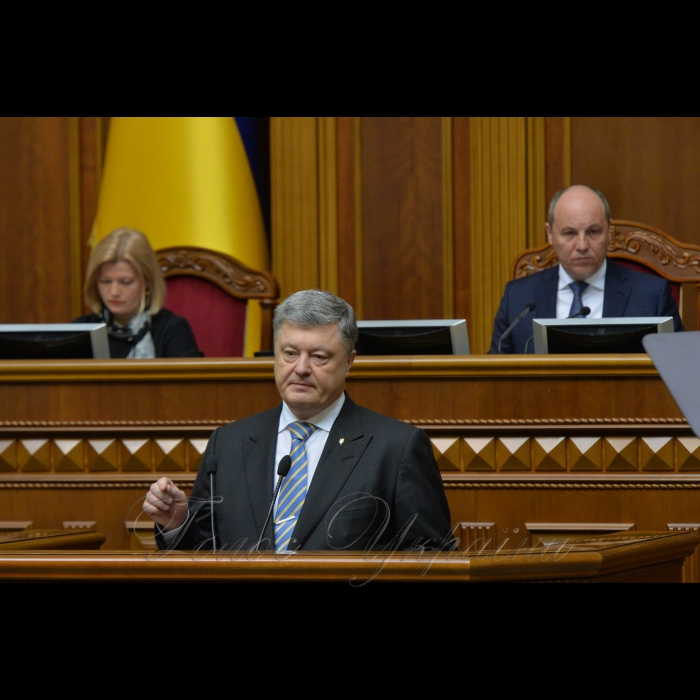 19 квітня 2018 Верховна Рада розглянула звернення Президента України до Вселенського Патріарха Варфоломія про надання Томосу про автокефалію Православної Церкви в Україні.
А.Парубій повідомив, що в пленарному засіданні бере участь Президент України Петро Порошенко. Президент України звернувся до народних депутатів з проханням підтримати його звернення до Вселенського Патріарха Варфоломія про надання Томосу про автокефалію Православної Церкви в Україні.