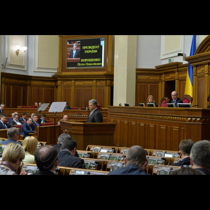 19 квітня 2018 Верховна Рада розглянула звернення Президента України до Вселенського Патріарха Варфоломія про надання Томосу про автокефалію Православної Церкви в Україні.
А.Парубій повідомив, що в пленарному засіданні бере участь Президент України Петро Порошенко. Президент України звернувся до народних депутатів з проханням підтримати його звернення до Вселенського Патріарха Варфоломія про надання Томосу про автокефалію Православної Церкви в Україні.