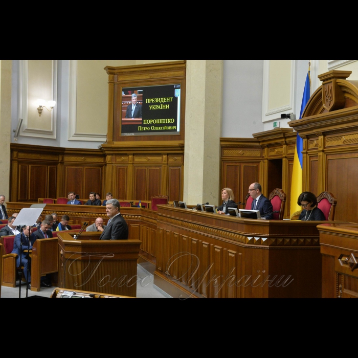 19 квітня 2018 Верховна Рада розглянула звернення Президента України до Вселенського Патріарха Варфоломія про надання Томосу про автокефалію Православної Церкви в Україні.
А.Парубій повідомив, що в пленарному засіданні бере участь Президент України Петро Порошенко. Президент України звернувся до народних депутатів з проханням підтримати його звернення до Вселенського Патріарха Варфоломія про надання Томосу про автокефалію Православної Церкви в Україні.
