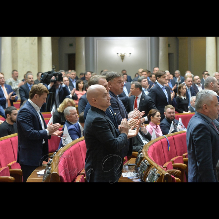 19 квітня 2018 Верховна Рада розглянула звернення Президента України до Вселенського Патріарха Варфоломія про надання Томосу про автокефалію Православної Церкви в Україні.
А.Парубій повідомив, що в пленарному засіданні бере участь Президент України Петро Порошенко. Президент України звернувся до народних депутатів з проханням підтримати його звернення до Вселенського Патріарха Варфоломія про надання Томосу про автокефалію Православної Церкви в Україні.
