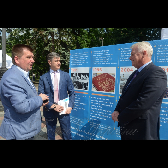 16 травня 2018 на Площі Конституції, біля будинку парламенту було представлено Комунікаційно-освітню експозицію щодо взаємодії Верховної Ради України із виборцями.
Зазначений захід відбувся у рамках десятого традиційного 