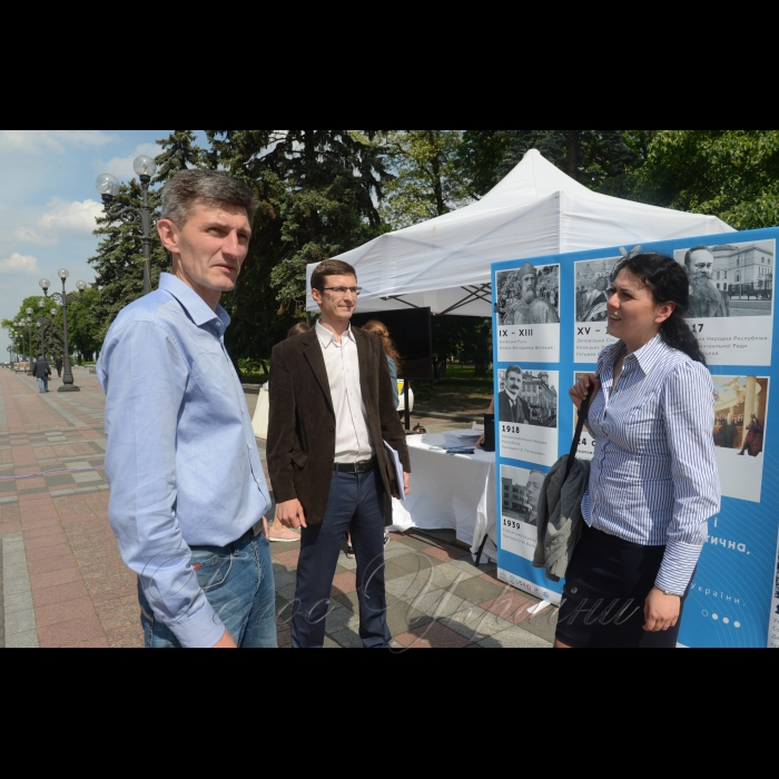 16 травня 2018 на Площі Конституції, біля будинку парламенту було представлено Комунікаційно-освітню експозицію щодо взаємодії Верховної Ради України із виборцями.
Зазначений захід відбувся у рамках десятого традиційного 