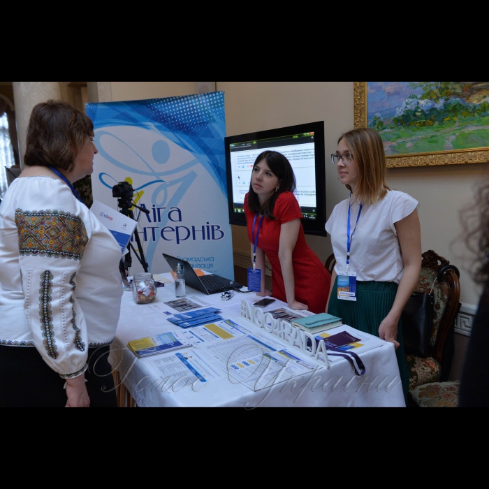 18 травня 2018 програма USAID РАДА з метою поглиблення співпраці між Верховною Радою України та організаціями громадянського суспільства провела всеукраїнську конференцію «Громадяни та парламент: моделі та інструменти ефективної взаємодії».