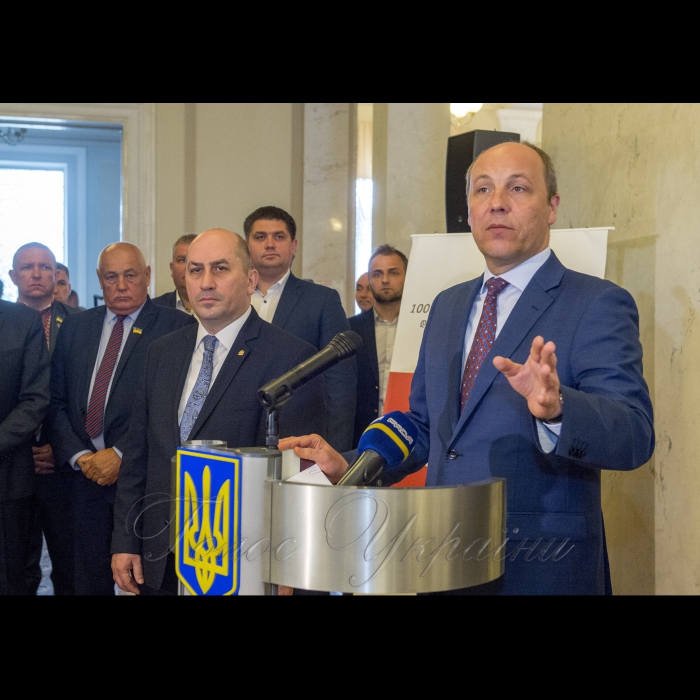 22 травня 2018 за участі Голови Верховної Ради України Андрія Парубія та за підтримки Посольства Грузії в Україні відбулася презентація фотовиставки «Перша Грузинська Демократична Республіка». Надзвичайний і Повноважний Посол Грузії в Україні Гела Думбадзе, Андрій Парубій.