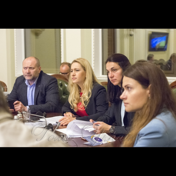 23 травня 2018 у Верховній Раді України відбувся семінар «Розвиток ефективного парламентського контролю за спецслужбами України» за участю Голови ВР Андрія Парубія. 
Борислав Береза, Оксана Юринець, Ганна Гопко.