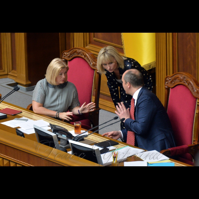 23 травня 2018 сесія Верховної Ради України. Ірина Геращенко, Луценко, Парубій.