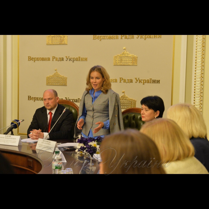 24 травня 2018 комітет Верховної Ради України з питань соціальної політики, зайнятості та пенсійного забезпечення провів засідання «круглого столу» на тему: «Соціальний захист сімей з дітьми». Сергій Каплін - перший заступник голови комітету Верховної Ради України з питань соціальної політики, зайнятості та пенсійного забезпечення, Наталія Королевська - член комітету Верховної Ради України з питань соціальної політики, зайнятості та пенсійного забезпечення.