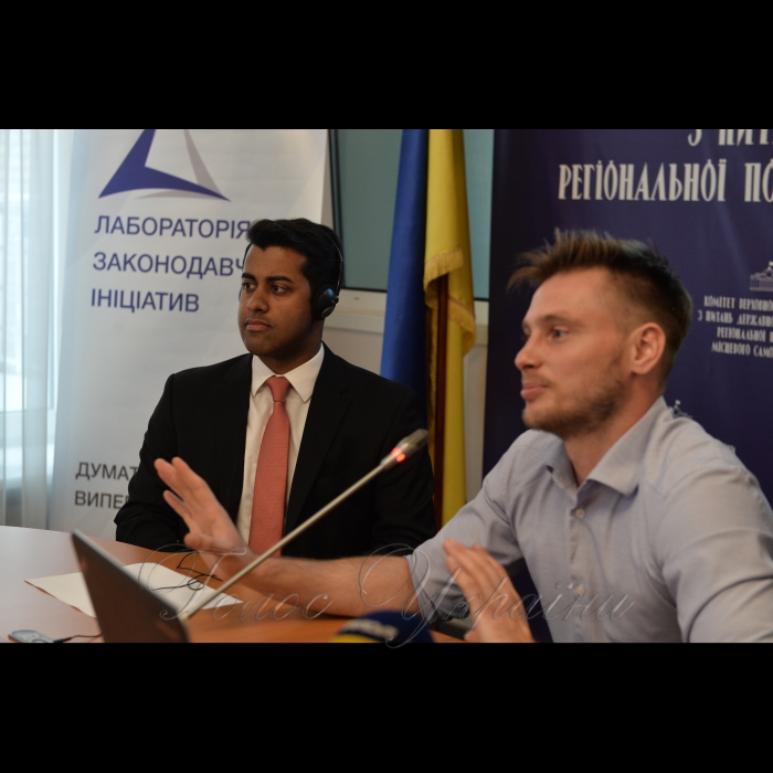 25 травня 2018 у стінах парламенту відбувся семінар «Етичні стандарти посадових та обраних осіб: США та країни Європи» за участі Джейкоба Вентури, американського адвоката, радника з юридичних питань представника Стівена Ховіта у Законодавчому офісі США (Штат Массачусетс).
Радник з юридичних питань представника Стівена Ховіта у Законодавчому офісі США (Штат Массачусетс) Джейкоб Вентура, заступник Голови Ради Лабораторії законодавчих ініціатив Олександр Заславський.