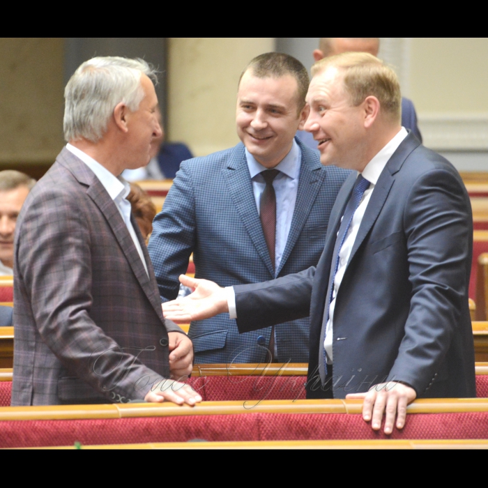Сесія Верховної Ради України. Іван Куліченко БП Артем Вітко позафр. Максим Курячий БП 