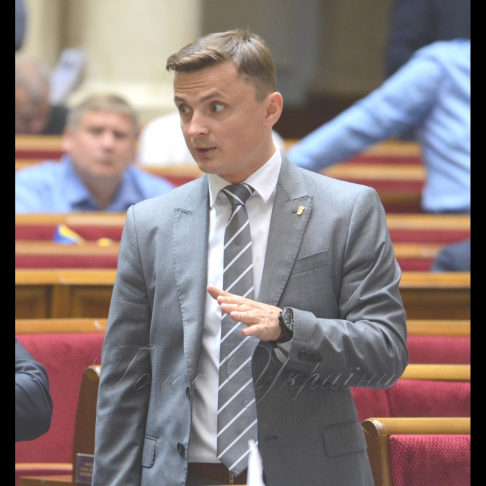 Сесія Верховної Ради України. Михайло Головко позафр.