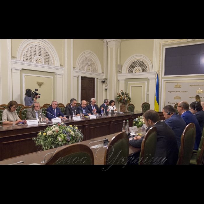 Учасники Другої Міжпарламентської конференції 