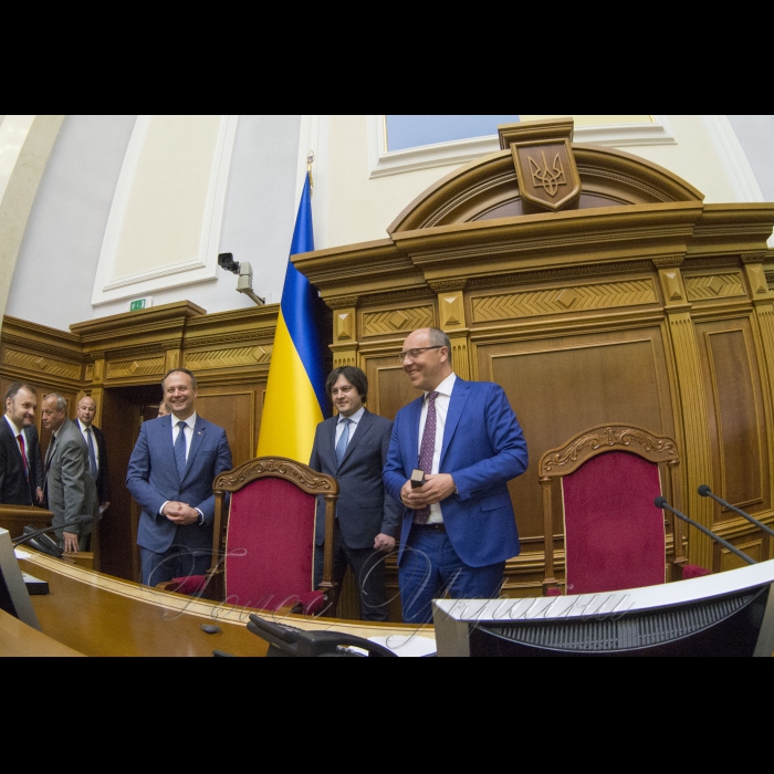 Учасники Другої Міжпарламентської конференції 
