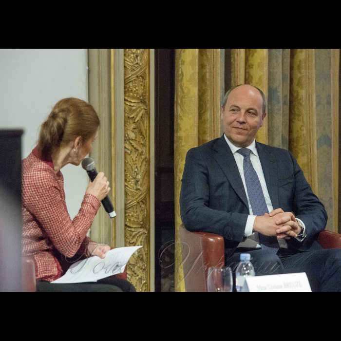 Голова Верховної Ради України Андрій Парубій розпочав візит до Французької Республіки. Париж. Виступ в Міжнародній дипломатичній академії на тему: «Україна, зовнішні та внутрішні виклики» 