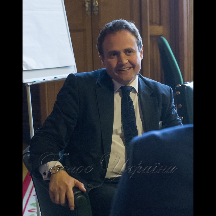 Голова Верховної Ради Андрій Парубій перебуває з візитом у Сполученому Королівстві Великої Британії та Північної Ірландії. Зустріч Андрія Парубія з Головою Комітету у закордонних справах Палати громад Парламенту Великої Британії Томом Тагенхатом