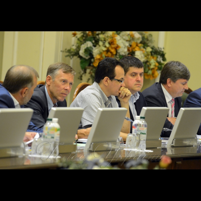 Погоджувальна рада у Верховній Раді України. Сергій Соболєв (Б) Олег Березюк (САМ) Максим Бурбак (НФ) Артур Герасимов (БП)