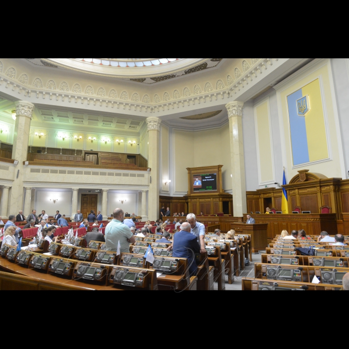 Сесія Верховної Ради України.