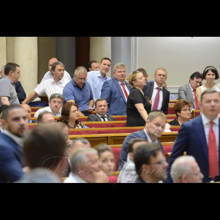 Сесія Верховної Ради України.