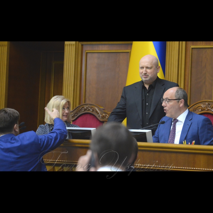 Сесія Верховної Ради України. Ірина Геращенко Олександр Турчинов Андрій Парубій