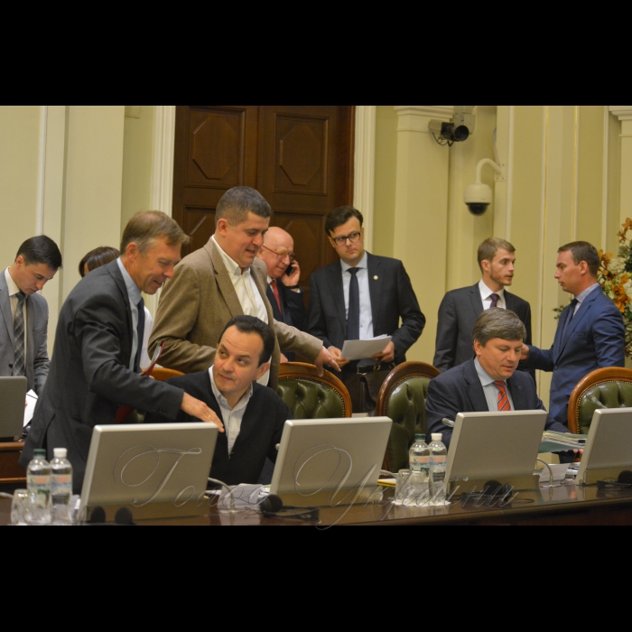 Засідання Погоджувальної ради Верховної Ради України. Сергій Соболєв (Б) Олег Березюк (САМ) Максим Бурбак (НФ) Артур Герасимов (БП)