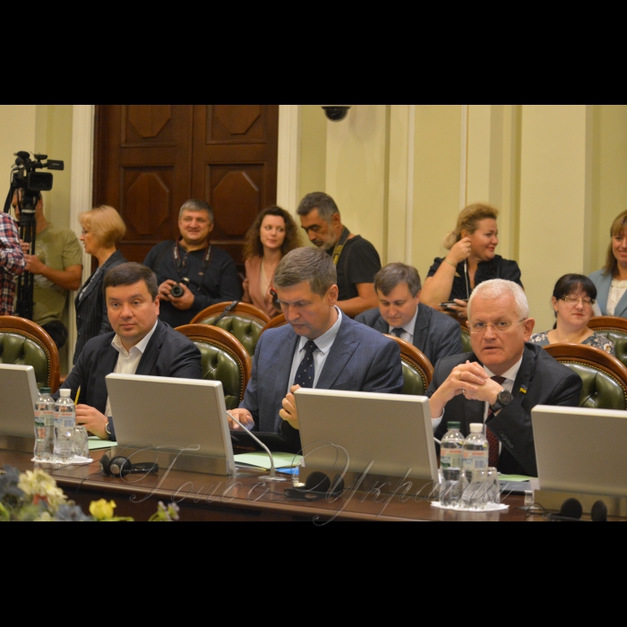Засідання Погоджувальної ради Верховної Ради України. Данченко, Попов Ігор, Співаковський