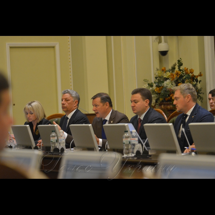 Засідання Погоджувальної ради Верховної Ради України. Ірина Луценко Юрій Бойко (ОП) Олег Ляшко (РП) Віктор Бондар (відро)Євген Рибчинський (воля)