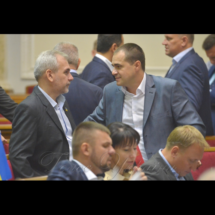Сесія Верховної Ради України. Олег Мусій позафр. Богдан Матківський позафр.
