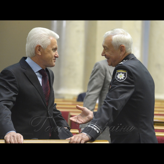 Сесія Верховної Ради України. Володимир Литвин позафр. Віктро Король БП