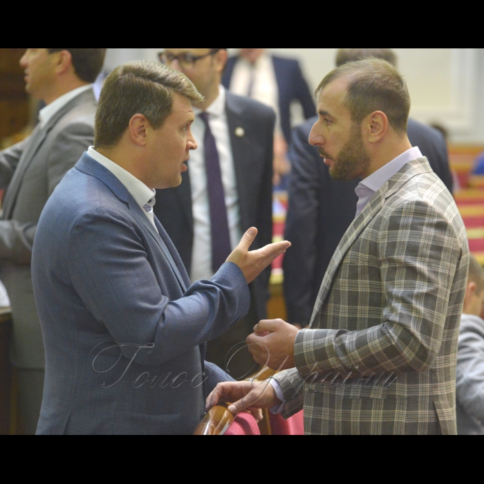 Сесія Верховної Ради України. Вадим Івченко Б  Сергій Рибалка Рп