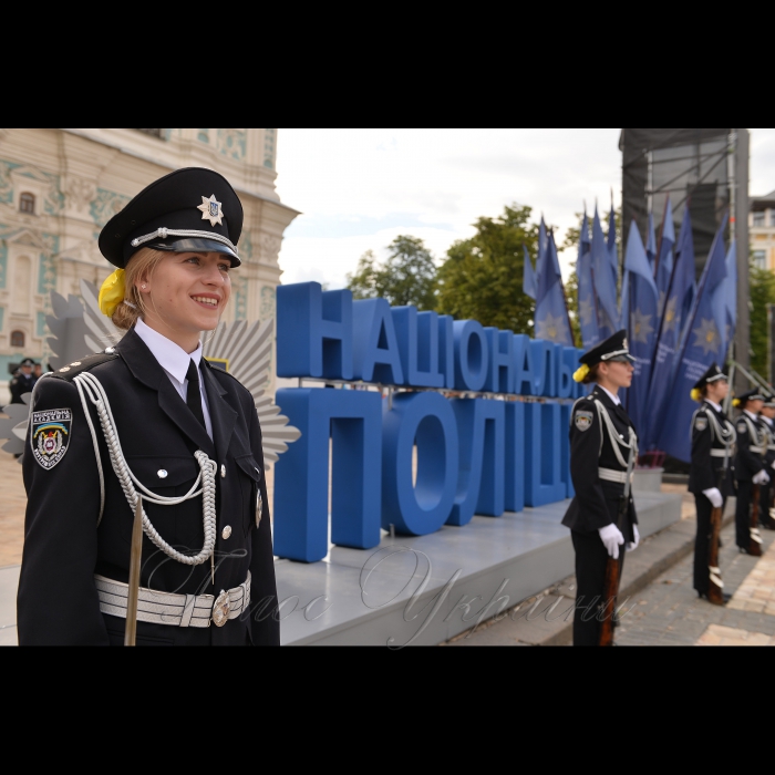 Голова Верховної Ради України Андрій Парубій спільно з Президентом України Петром Порошенком, Прем’єр-міністром України Володимиром Гройсманом, співробітниками Національної поліції взяв участь в урочистостях з нагоди третьої річниці створення Національної поліції України на Софійській площі.