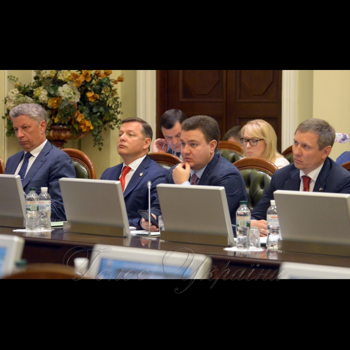Погоджувальна рада у Верховній Раді України. Юрій Бойко(ОП) Олег Ляшко (РП) Віктор Бондар (відро) Сергій Шахов 