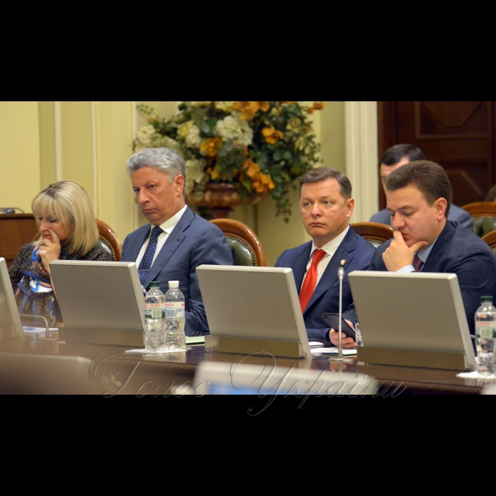 Погоджувальна рада у Верховній Раді України. Ірина Луценко (БП) Юрій Бойко(ОП) Олег Ляшко (РП) Віктор Бондар (відро) 