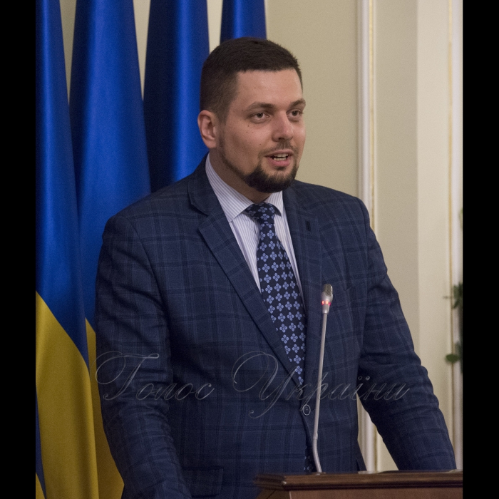13 липня 2018 підсумкова прес-конференція Голови Верховної Ради України Андрія Парубія.
Програмою прес-конференції передбачено:
- підсумки восьмої сесії VIII скликання;
- відповіді Голови Верховної Ради України Андрія Парубія на запитання представників ЗМІ;
Співорганізатори заходу: громадська організація «Інтерньюз-Україна» у рамках Програми USAID РАДА, що виконується Фондом Східна Європа.