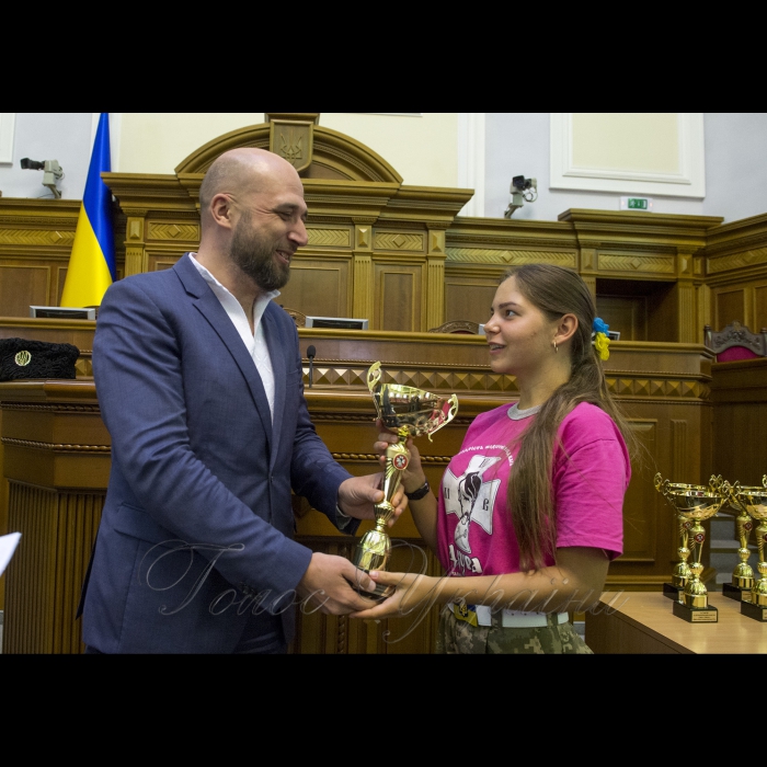 15 липня 2018 Київ. У сесійній залі ВР України відбулось урочисте закриття 10 ювілейного III Всеукраїнського етапу дитячо-юнацької патріотичної гри 