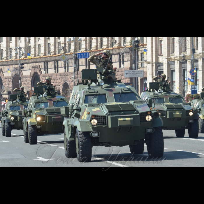 24 серпня 2018 Голова Верховної Ради України Андрій Парубій разом з Президентом України, Верховним головнокомандувачем Петром Порошенком, Прем’єр-міністром України Володимиром Гройсманом, народними депутатами, урядовцями, гостями столиці взяли участь в урочистих заходах з нагоди святкування 27-ї річниці Незалежності України.
У параді взяли участь 18 іноземних делегацій із різних країн світу, зокрема із Великої Британії, США, Канади, Литви, Естонії, Польщі, Румунії, Молдови, Грузії, Латвії, Данії, Польщі.