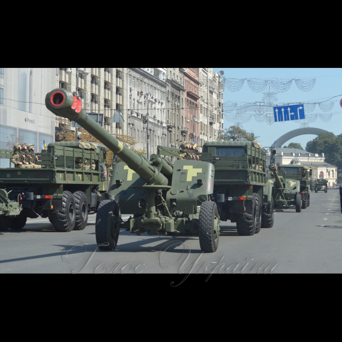 24 серпня 2018 Голова Верховної Ради України Андрій Парубій разом з Президентом України, Верховним головнокомандувачем Петром Порошенком, Прем’єр-міністром України Володимиром Гройсманом, народними депутатами, урядовцями, гостями столиці взяли участь в урочистих заходах з нагоди святкування 27-ї річниці Незалежності України.
У параді взяли участь 18 іноземних делегацій із різних країн світу, зокрема із Великої Британії, США, Канади, Литви, Естонії, Польщі, Румунії, Молдови, Грузії, Латвії, Данії, Польщі.