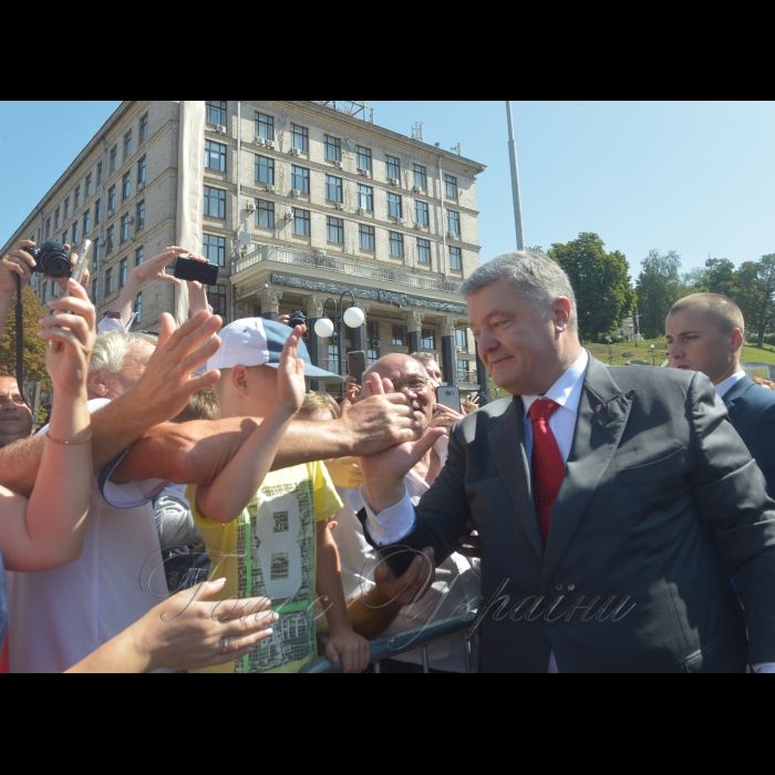 24 серпня 2018 Голова Верховної Ради України Андрій Парубій разом з Президентом України, Верховним головнокомандувачем Петром Порошенком, Прем’єр-міністром України Володимиром Гройсманом, народними депутатами, урядовцями, гостями столиці взяли участь в урочистих заходах з нагоди святкування 27-ї річниці Незалежності України.
У параді взяли участь 18 іноземних делегацій із різних країн світу, зокрема із Великої Британії, США, Канади, Литви, Естонії, Польщі, Румунії, Молдови, Грузії, Латвії, Данії, Польщі.