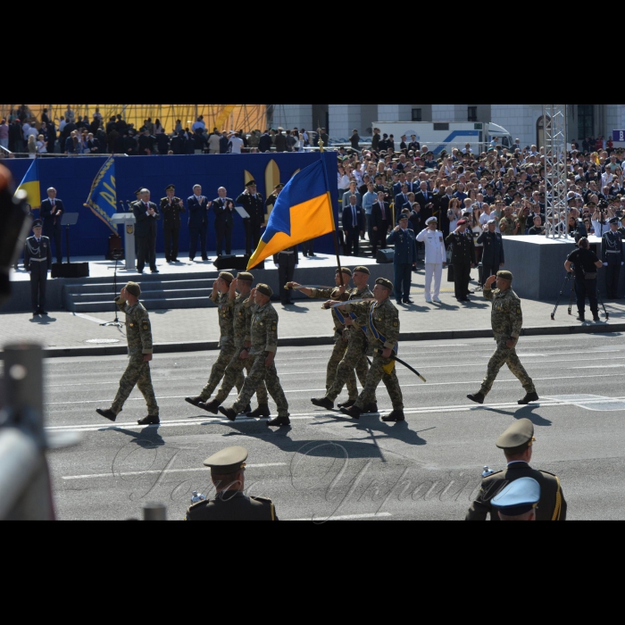 24 серпня 2018 Голова Верховної Ради України Андрій Парубій разом з Президентом України, Верховним головнокомандувачем Петром Порошенком, Прем’єр-міністром України Володимиром Гройсманом, народними депутатами, урядовцями, гостями столиці взяли участь в урочистих заходах з нагоди святкування 27-ї річниці Незалежності України.
У параді взяли участь 18 іноземних делегацій із різних країн світу, зокрема із Великої Британії, США, Канади, Литви, Естонії, Польщі, Румунії, Молдови, Грузії, Латвії, Данії, Польщі.