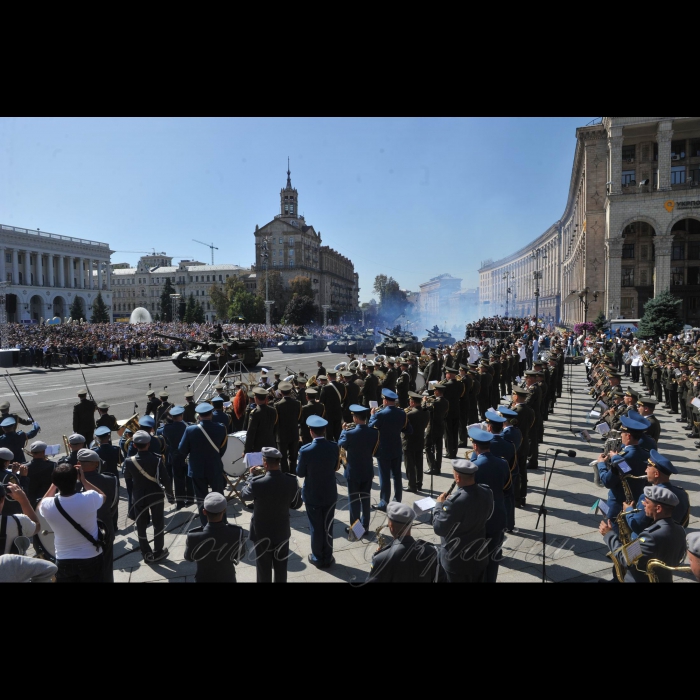 24 серпня 2018 Голова Верховної Ради України Андрій Парубій разом з Президентом України, Верховним головнокомандувачем Петром Порошенком, Прем’єр-міністром України Володимиром Гройсманом, народними депутатами, урядовцями, гостями столиці взяли участь в урочистих заходах з нагоди святкування 27-ї річниці Незалежності України.
У параді взяли участь 18 іноземних делегацій із різних країн світу, зокрема із Великої Британії, США, Канади, Литви, Естонії, Польщі, Румунії, Молдови, Грузії, Латвії, Данії, Польщі.