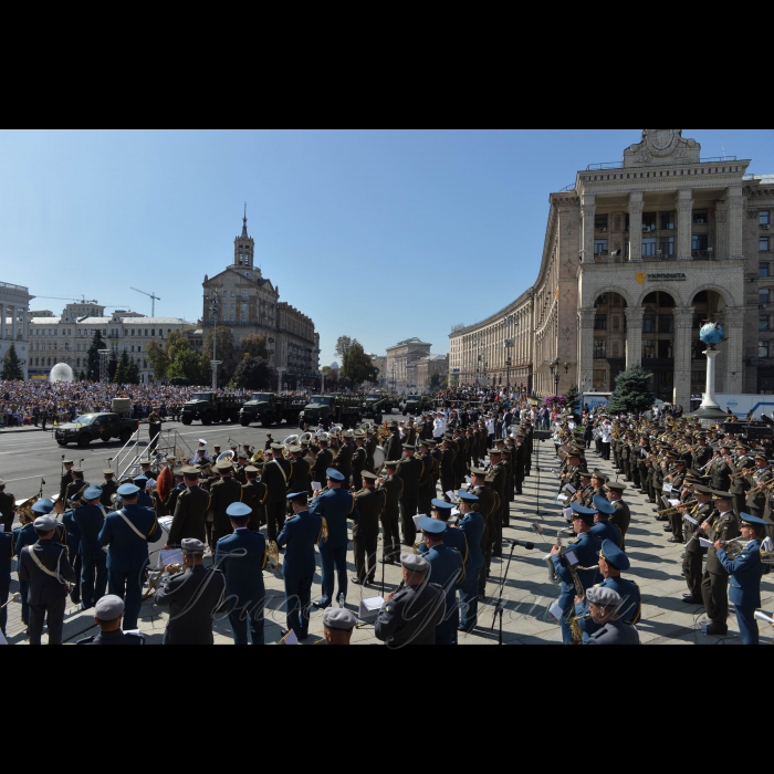 24 серпня 2018 Голова Верховної Ради України Андрій Парубій разом з Президентом України, Верховним головнокомандувачем Петром Порошенком, Прем’єр-міністром України Володимиром Гройсманом, народними депутатами, урядовцями, гостями столиці взяли участь в урочистих заходах з нагоди святкування 27-ї річниці Незалежності України.
У параді взяли участь 18 іноземних делегацій із різних країн світу, зокрема із Великої Британії, США, Канади, Литви, Естонії, Польщі, Румунії, Молдови, Грузії, Латвії, Данії, Польщі.