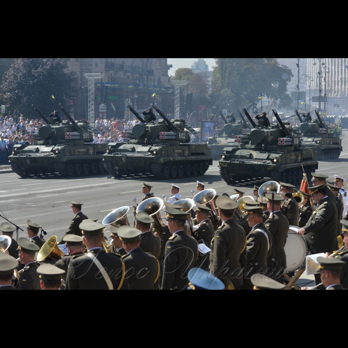 24 серпня 2018 Голова Верховної Ради України Андрій Парубій разом з Президентом України, Верховним головнокомандувачем Петром Порошенком, Прем’єр-міністром України Володимиром Гройсманом, народними депутатами, урядовцями, гостями столиці взяли участь в урочистих заходах з нагоди святкування 27-ї річниці Незалежності України.
У параді взяли участь 18 іноземних делегацій із різних країн світу, зокрема із Великої Британії, США, Канади, Литви, Естонії, Польщі, Румунії, Молдови, Грузії, Латвії, Данії, Польщі.