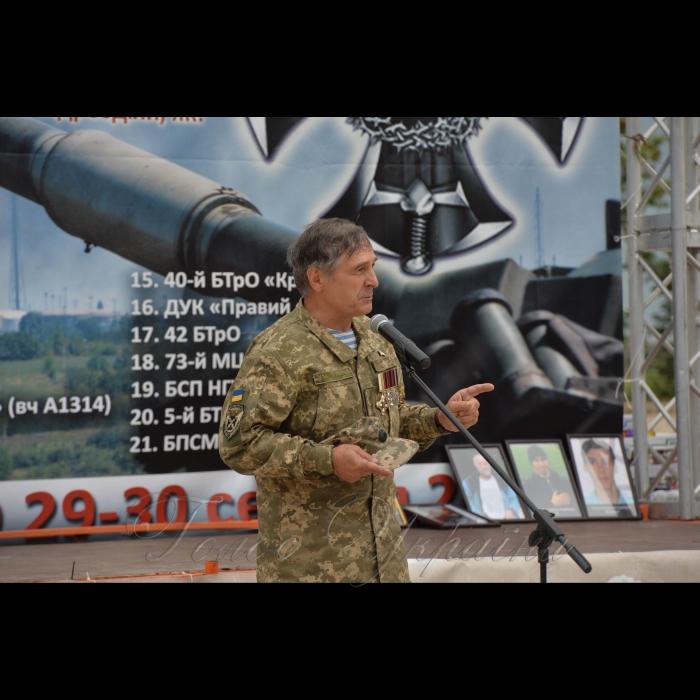 29 серпня 2018 День пам’яті загиблих у російсько-українській війні в Києві біля стіни пам’яті біля Михайлівського собору.