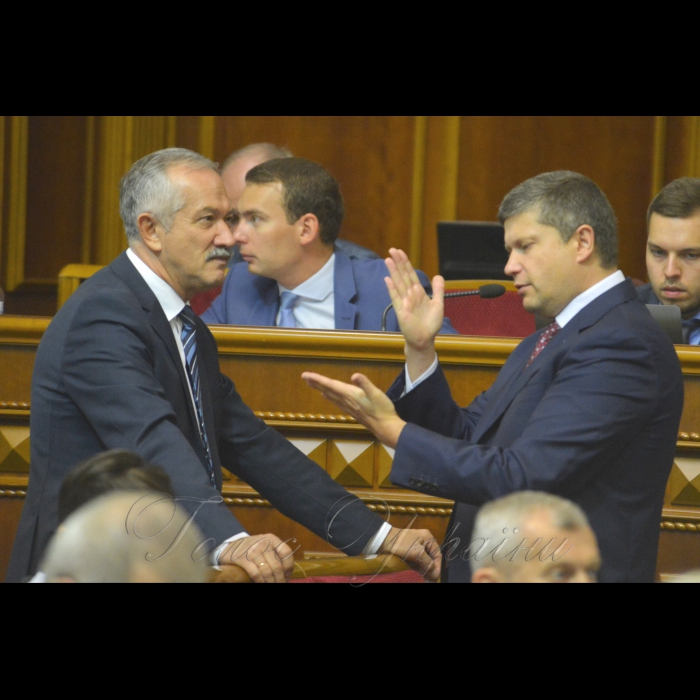6 вересня 2018 засідання ВР. Віктор Пинзеник БП Павло Різаненко БП.