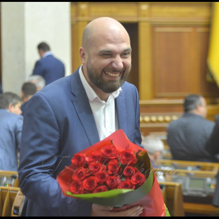 21 вересня 2018 засідання ВР України.
Ігор Артюшенко день народж.