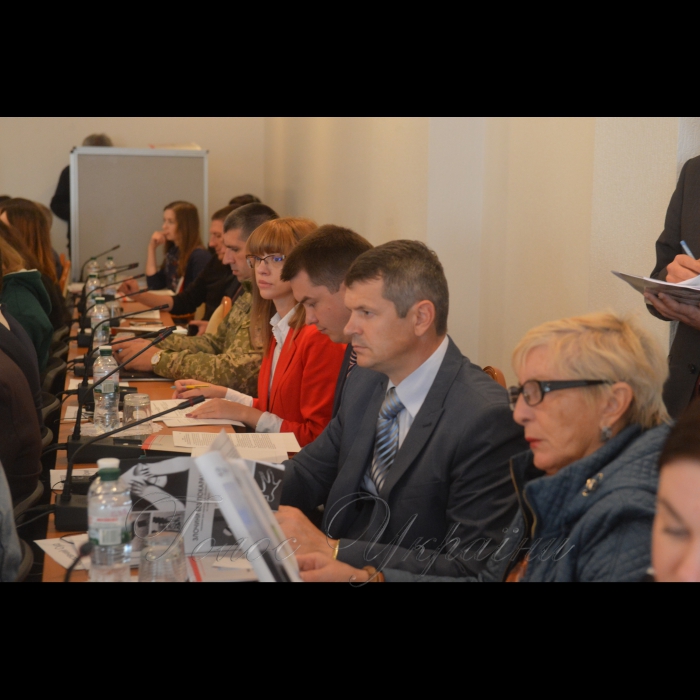25 вересня 2018 Комітет Верховної Ради України з питань прав людини, національних меншин і міжнаціональних відносин за підтримки Української Гельсінської спілки з прав людини та проекту USAID «Права людини в дії» провів «круглий стіл» на тему: «Перехідне правосуддя як шлях подолання наслідків конфлікту та збройної агресії».