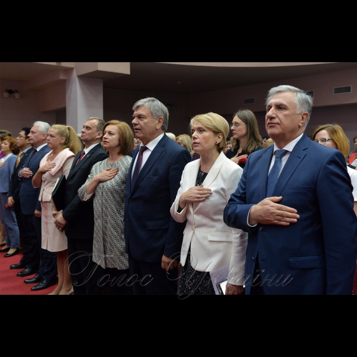 28 вересня 2018 року у Київському університеті імені Бориса Грінченка відбулися урочистості, присвячені 100-річчю від дня народження видатного педагога Василя Сухомлинського.
Ректор університету Віктор Огнев'юк, Міністр освіти і науки України Лілія Гриневич, Президент Національної академії педагогічних наук України Василь Кремень, Голова Постійної комісії Київської міської ради з питань освіти, науки, сім’ї, молоді та спорту Ганна Старостенко.