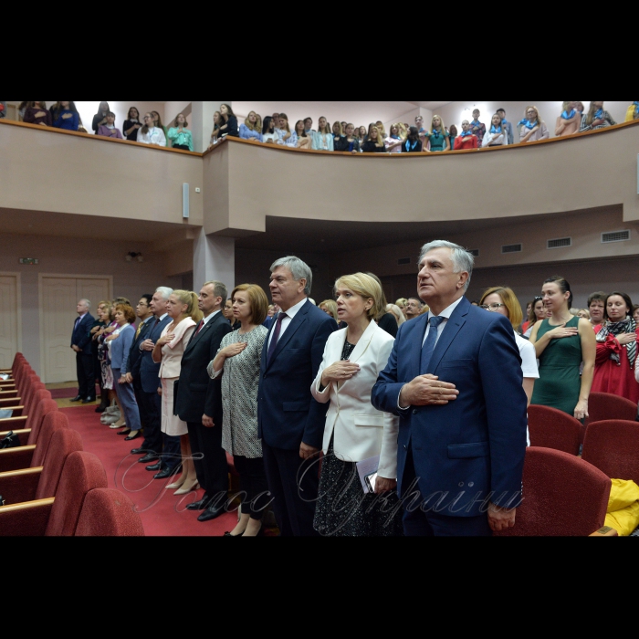 28 вересня 2018 року у Київському університеті імені Бориса Грінченка відбулися урочистості, присвячені 100-річчю від дня народження видатного педагога Василя Сухомлинського.
Ректор університету Віктор Огнев'юк, Міністр освіти і науки України Лілія Гриневич, Президент Національної академії педагогічних наук України Василь Кремень, Голова Постійної комісії Київської міської ради з питань освіти, науки, сім’ї, молоді та спорту Ганна Старостенко.