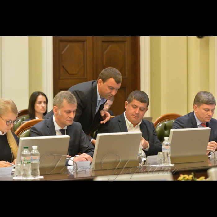 1 жовтня 2018 погоджувальна рада ВР.
Юлія Тимошенко - Батьківщина, Андрій Іванчук-НФ,Максим Бурбак-НФ, Артур Герасимов-БПП