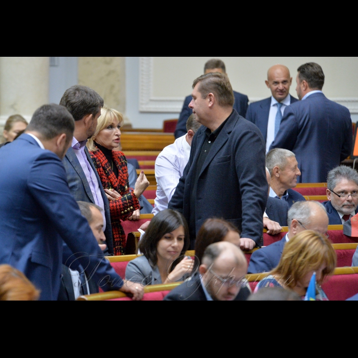 2 жовтня 2018 засідання ВР України.
