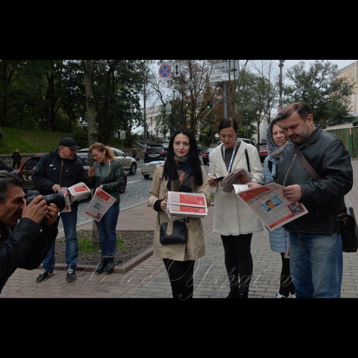 3 жовтня 2018 акція НСЖУ біля Кабміну проти ускладнень роботи з боку Укрпошти.